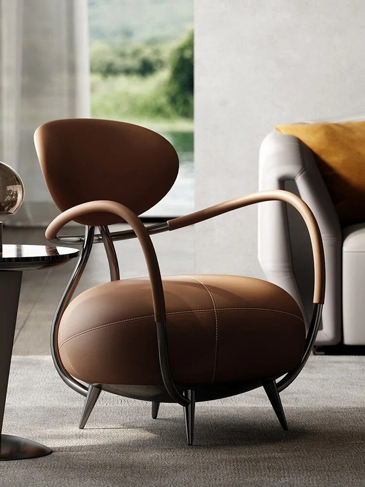 Luxury-Tiger-Chair:-Italian-Minimalist-Leather-Leisure-Chair-for-Living-Room-and-Villas-1