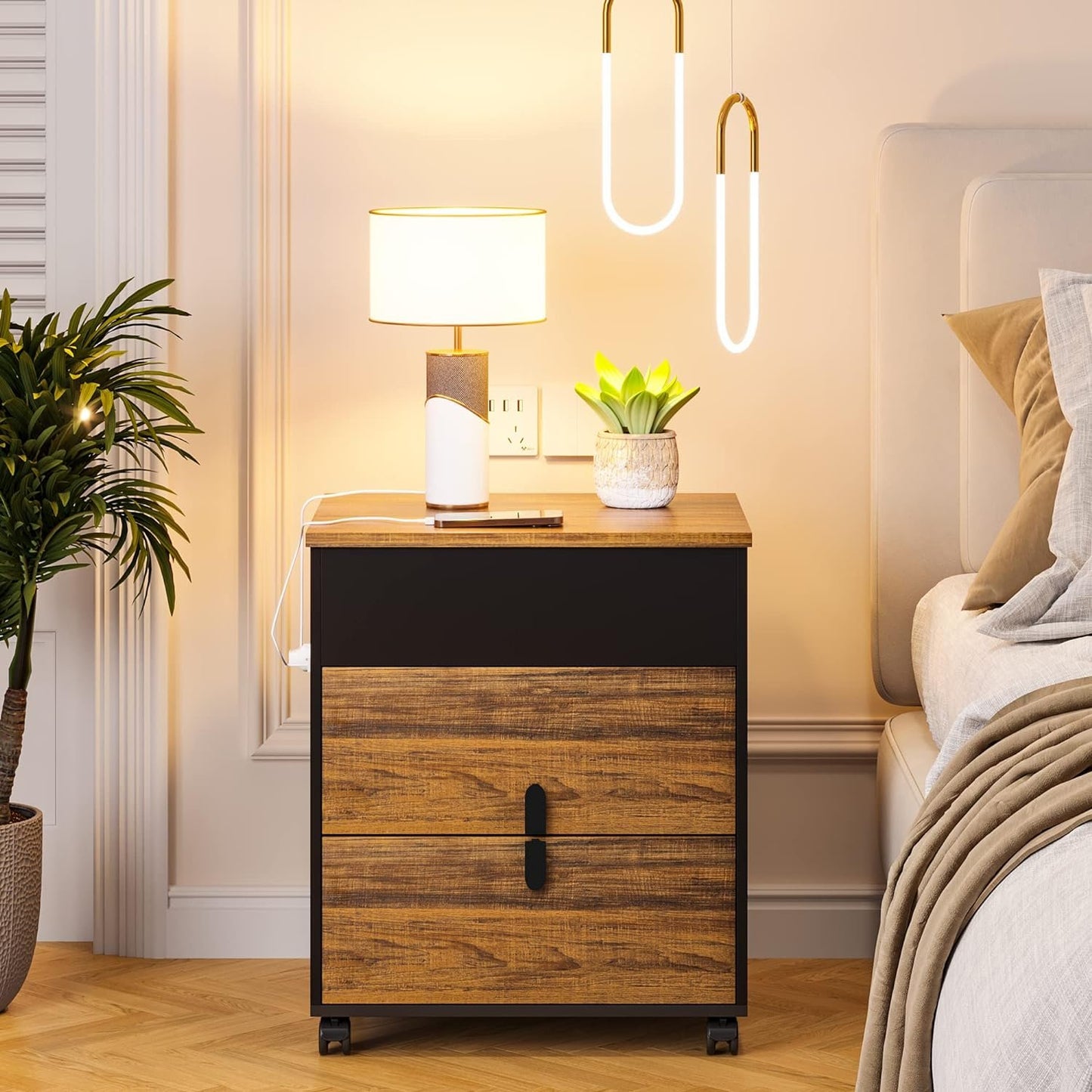 Smart-Luxury-Bedroom-Nightstand-2