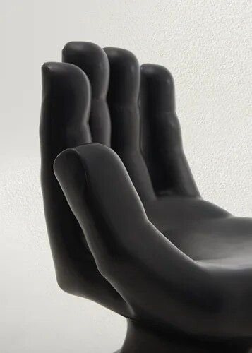 Artistic Hand-Shaped Garden Chair | La Luxe Villa