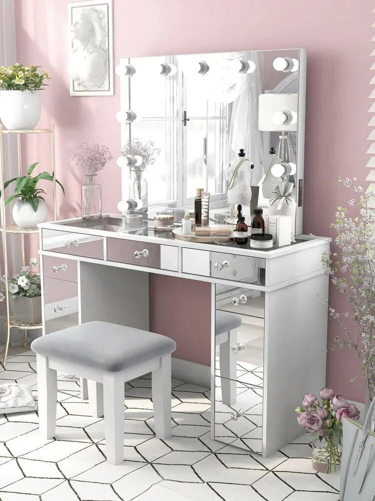 Chic Makeup Vanity Table | LED Mirror and Chair Set | La Luxe Villa